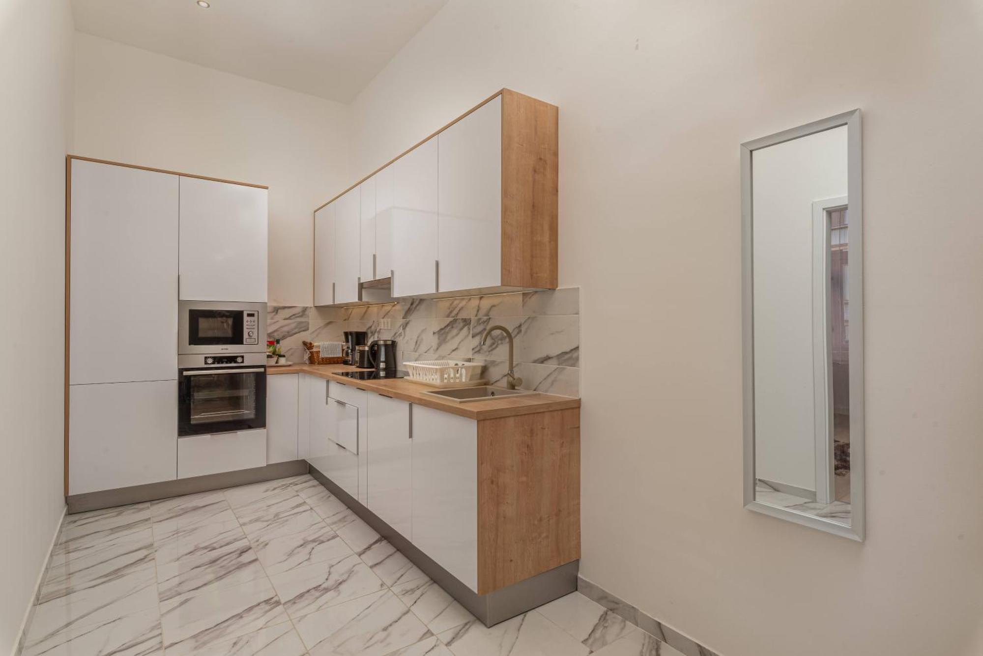 Apartment With 2 Bedrooms Near Gellert Thermal Bath Budapest Esterno foto
