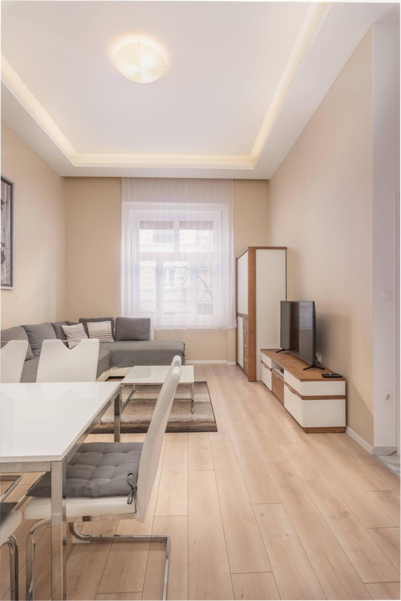 Apartment With 2 Bedrooms Near Gellert Thermal Bath Budapest Esterno foto